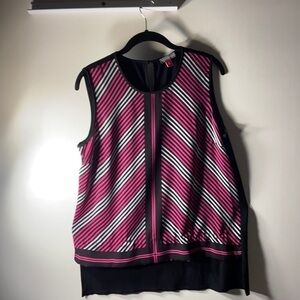 3/$28❤️ Vince Camuto top